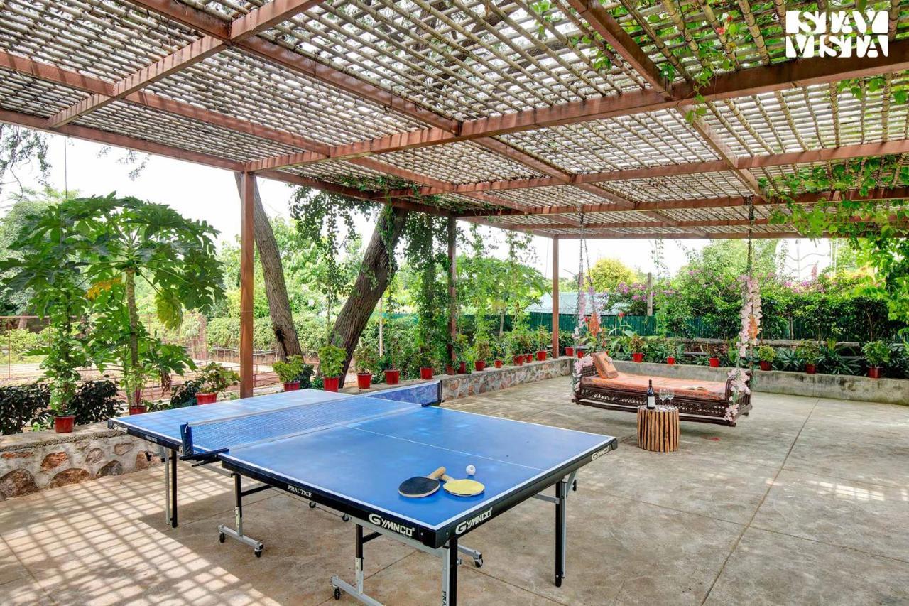 Stayvista At Idyllic Farmhouse - A Glasshouse With Outdoor Pool Gurgaon Ngoại thất bức ảnh