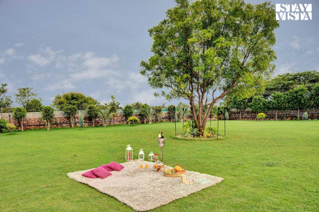 Stayvista At Idyllic Farmhouse - A Glasshouse With Outdoor Pool Gurgaon Ngoại thất bức ảnh